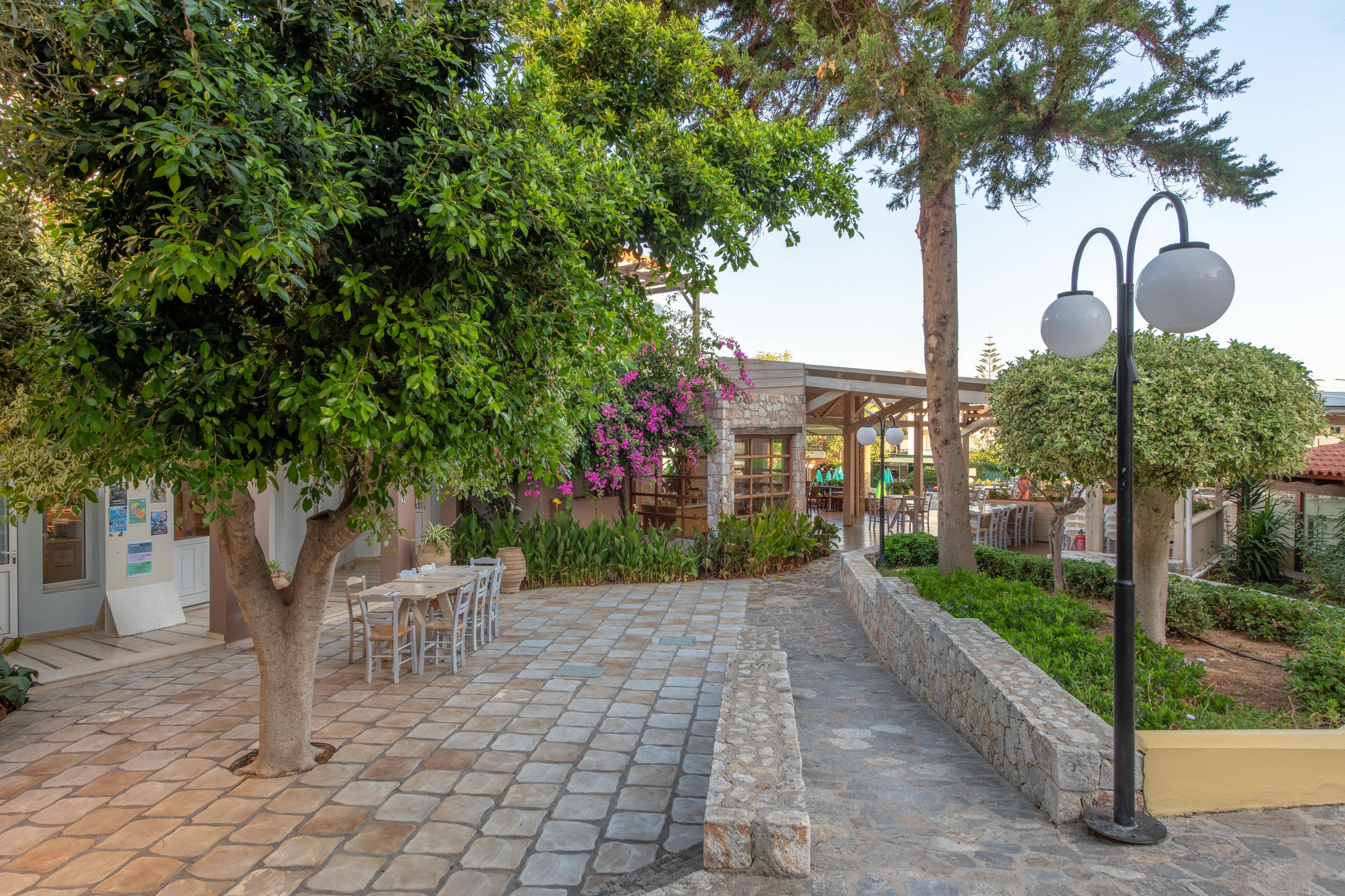 Iolida Village Water Park Hotel Agia Marina エクステリア 写真